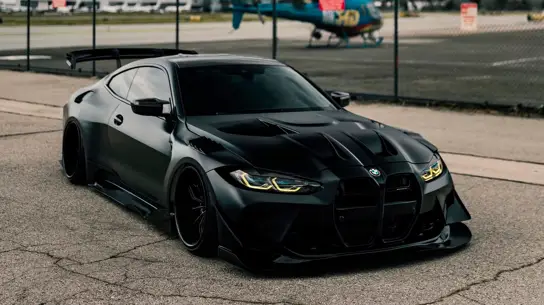 Такой M4 у BMW не купить: тюнеры сделали купе шире и злее