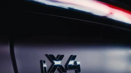Бензинового X4 больше не будет: BMW готова раскрыть его электрического наследника