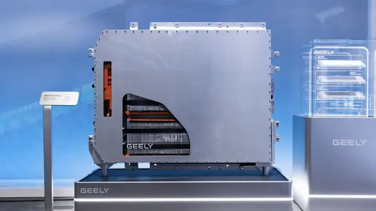 Более 1000 км без увеличения батареи: Geely развивает твердотельные ячейки