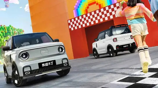 Электромобиль Geely Panda Mini получил подогрев батареи и 2ГИС для РФ