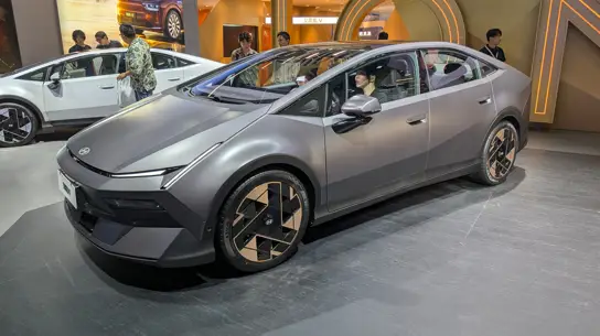 IONIQ V вышел от 119 900 юаней — почти по цене более простого Hyundai EO