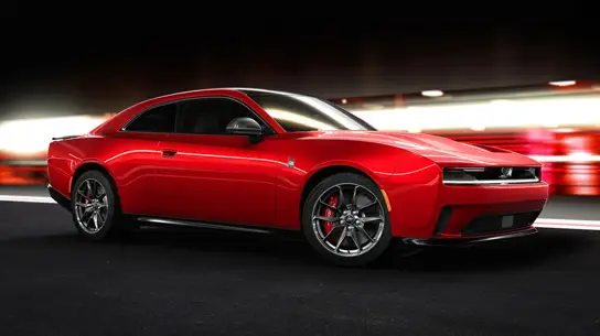 Электрический Dodge Charger провалился в США — теперь его везут в Европу