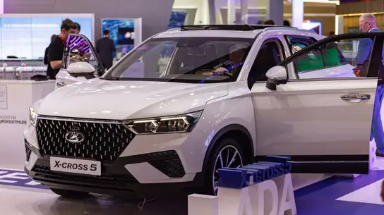 Одна из 170 на всю страну: несостоявшуюся Lada X-Cross 5 продают за 2,1 млн