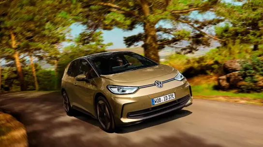 Владельцам электрических Volkswagen советуют слушать задний мост