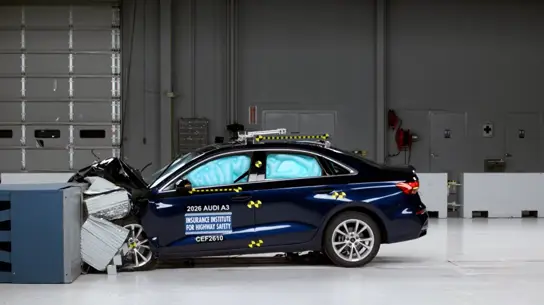 Немецкое качество выдержало удар: IIHS похвалил Audi A3 за безопасность, но два минуса все же нашли