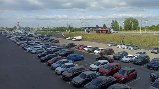 Красивая цифра Росстата скрывает нюанс: автопром растет с нюансом