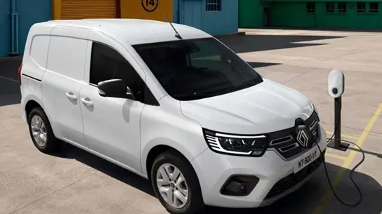 Renault Kangoo E-Tech получил батарею 52 кВт·ч, мотор до 155 л.с. и зарядку от 15 до 80% за 30 минут