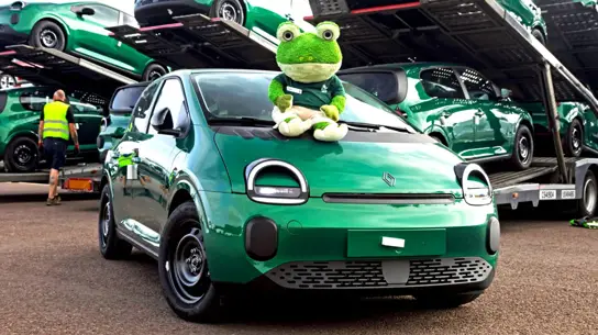82 л.с., батарея 27,5 кВт·ч и 262 км: Twingo привезли в Британию