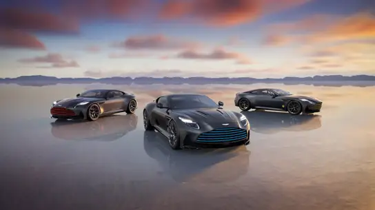 По одному на цвет: Aston Martin вернула гоночный код VMF спустя 75 лет