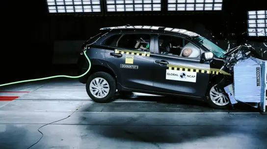 Автомобили LADA оказались безопаснее Toyota: у Starlet нашли проблемы с защитой