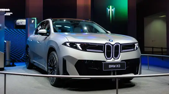 Названы цены нового BMW iX3 с запасом хода 906 км: что предложат за эти деньги