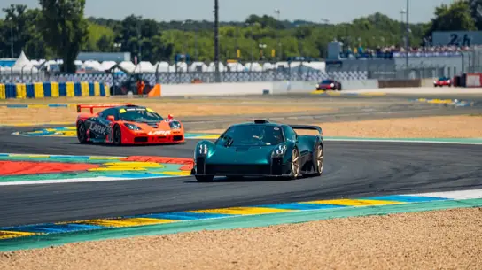 Вентилятора не будет: гиперкар Le Mans GTR получил атмосферный V12, задний привод и большое антикрыло