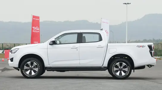 Isuzu T30 Explorer за 3,45 млн рублей: почему это не D-Max
