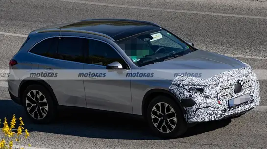 GLC останется бензиновым и дизельным: Mercedes готовит ответ BMW X3