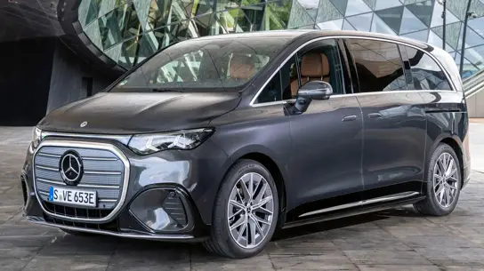 276 л.с., батарея 115 кВт·ч и восемь мест: семейный электрокар Mercedes стал злее