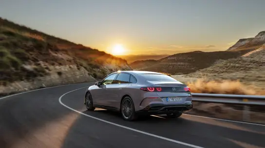 Mercedes снизил входной билет в электрический C-Class сразу на 50 тыс. рублей