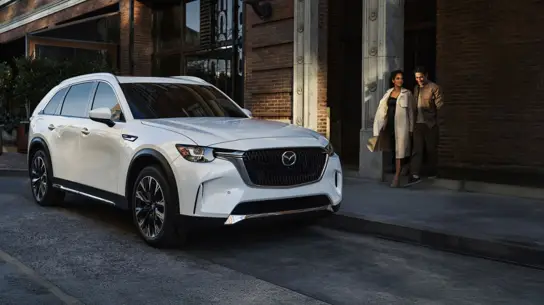 Mazda CX-90 без переплаты: эксперты назвали самую выгодную версию