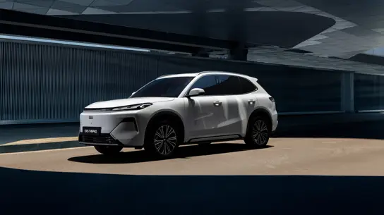 218 сил, а для налога — 68: в России стартовали продажи нового «удобного» Geely