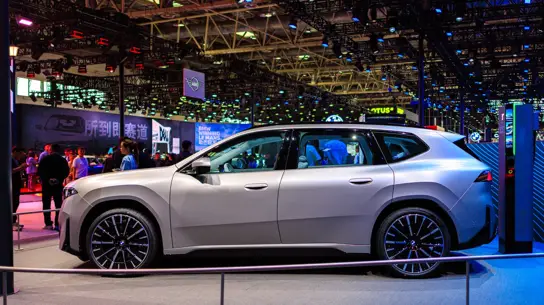 BMW установила новый рекорд дальности электромобиляобещано одно, а получилось другое