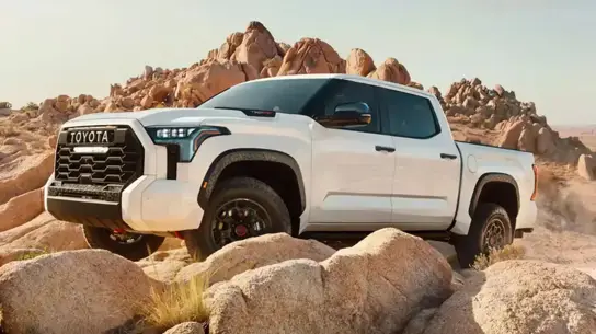 Toyota передумала менять все моторы Tundra: владельцы уже злятся