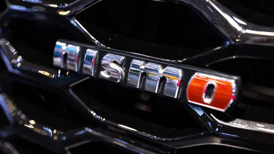 Автомат победил не всех: Nismo снова делает ставку на ручную коробку