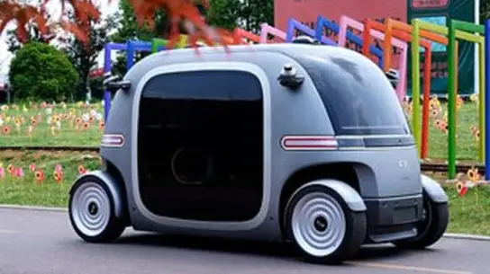 Японский RoboBus без водительского места выходит на дороги: 19 км/ч и батарея 32 кВт·ч