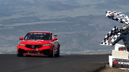 Передний привод ещё жив: Acura Integra Type S побила рекорд Пайкс-Пика