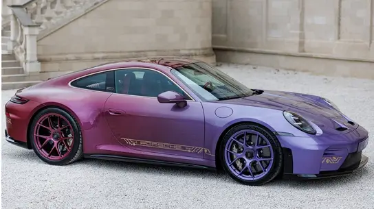 Такой Porsche не купишь в обычном конфигураторе: GT3 Touring превратили в драгоценность