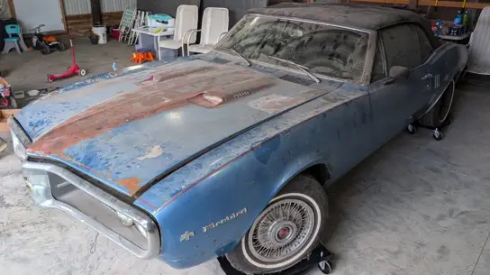 Настоящий Firebird 400 нашли на складе: ржавчина есть, но мотор под капотом правильный