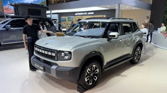 Три новых китайских SUV получили допуск к рынку РФ: что известно о Jetour, iCaur и Deepal