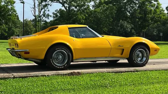 Corvette 454 простоял большую часть жизни в помещении — теперь его продают