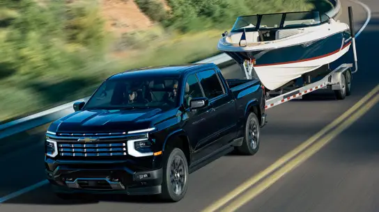 Chevrolet отказалась от старой коробки Silverado: четырехцилиндровый пикап получил 10 передач