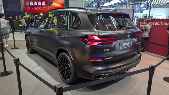 BMW X5 когда-то продавался с 6-ступенчатой «механикой»: таких версий было только две