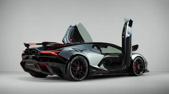 80% больше прижимной силы, тормоза 420 мм и 1065 л.с.: Lamborghini переделала Revuelto для трека
