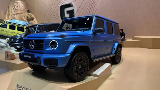 Не BMW и не Aurus: Овечкин назвал автомобиль, с которым не расстанется