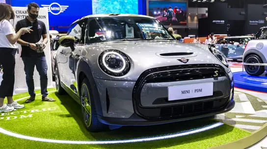 1 млн км без капремонта: компактный MINI удивил пробегом