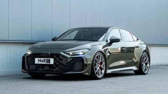 Audi RS 5 можно опустить на 40 мм, но электронную подвеску менять не придется