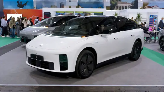 Li Auto выбрала Беларусь первой: новый i6 получил 720 км хода и цену ниже старших моделей