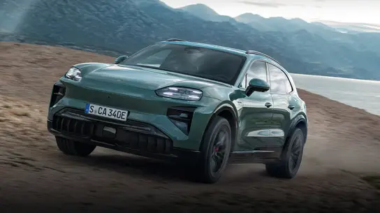 Cayenne Electric получил автодвери и беспроводную зарядку с КПД до 90%