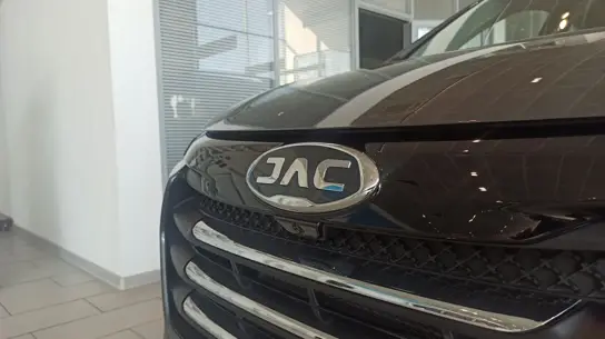 В России появился центр испытаний JAC T9 с бродами и крутыми подъёмами